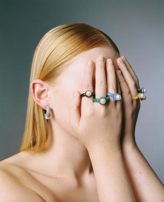 Simple Pearl Ring