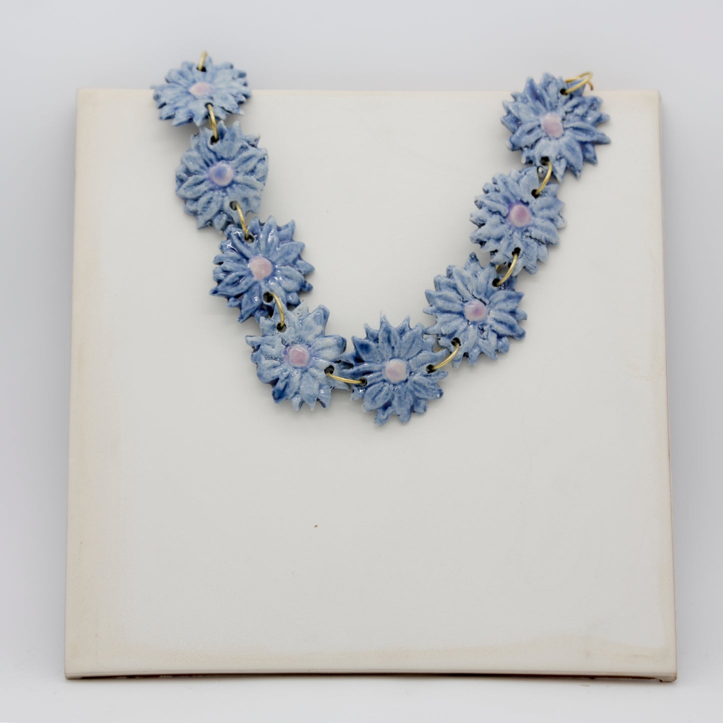 DAISY NECKLACE II