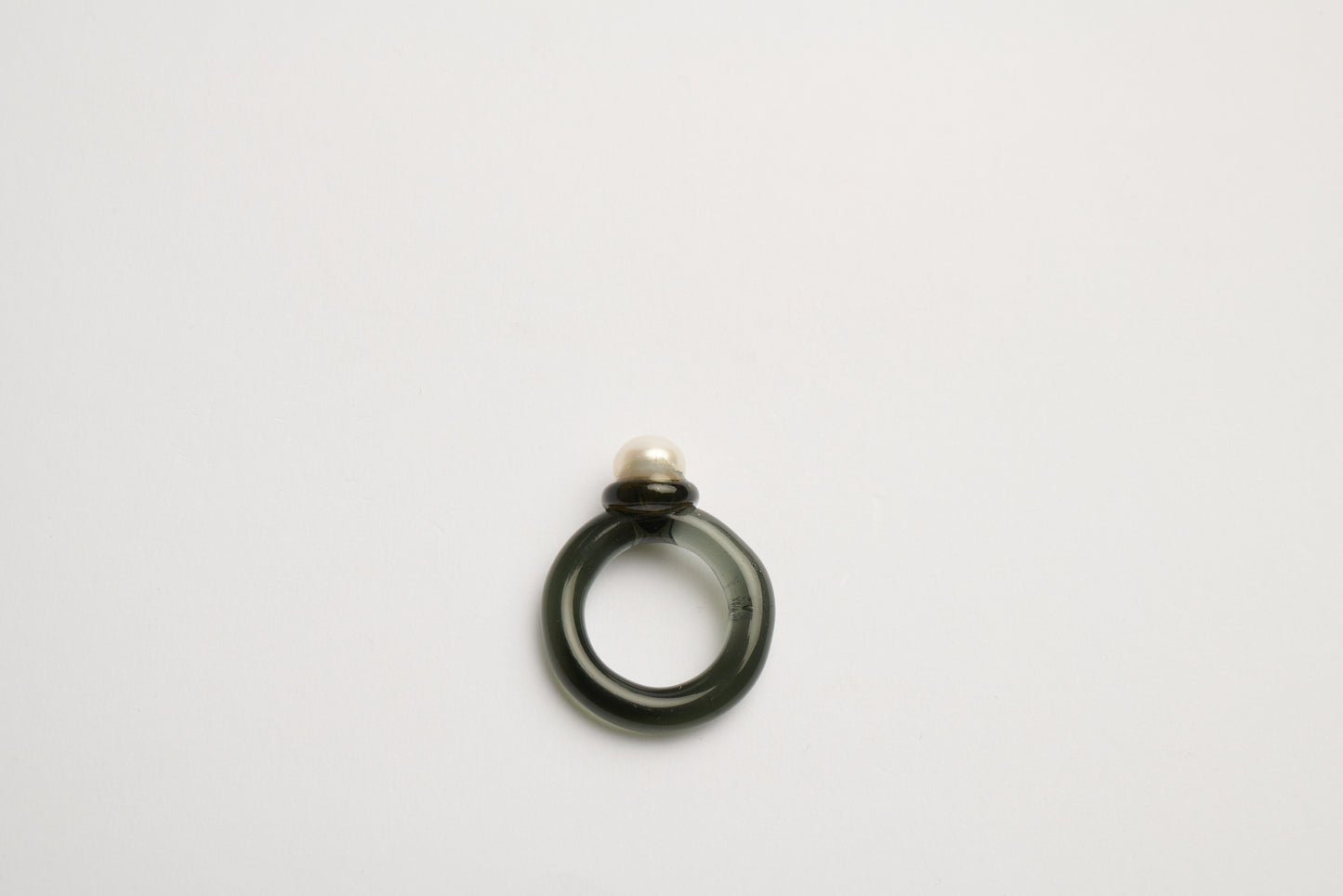 Simple Pearl Ring